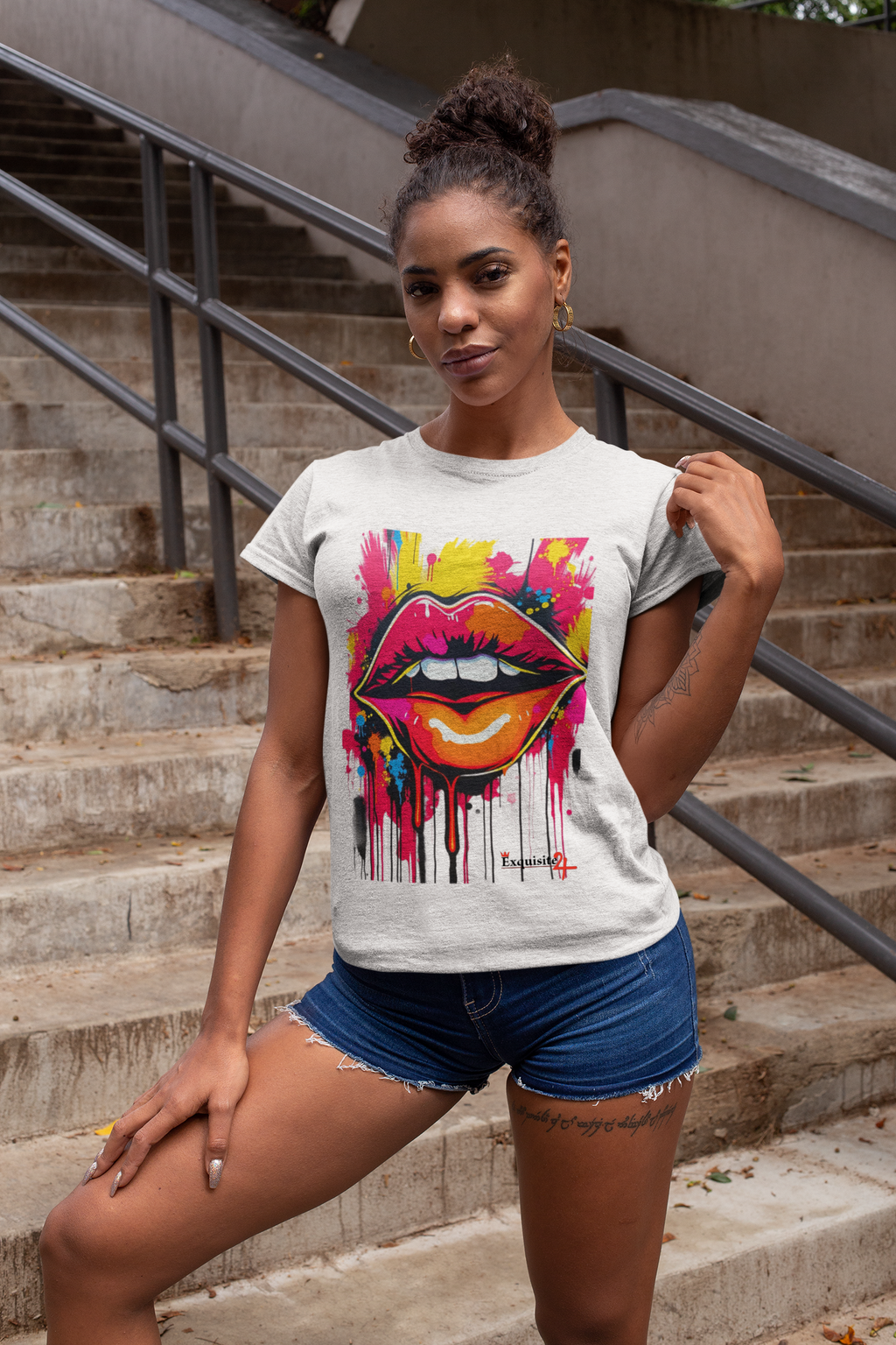 Graffiti Lip Women's Graphic Tee