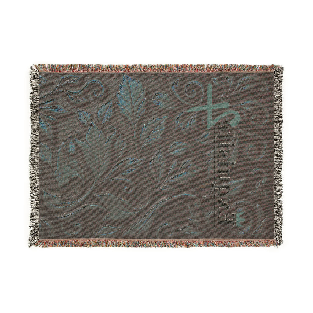 Exquisite 24 Antique Pattern Woven Blanket