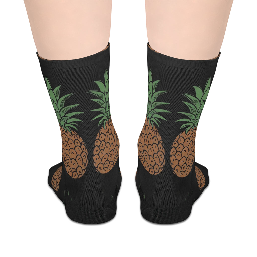 Pineapple Print Mid-Length Socks — Tropical Fruit Pattern Crew Socks